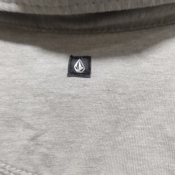 Volcom Gray Tee Polo Style - Picture 4 of 4